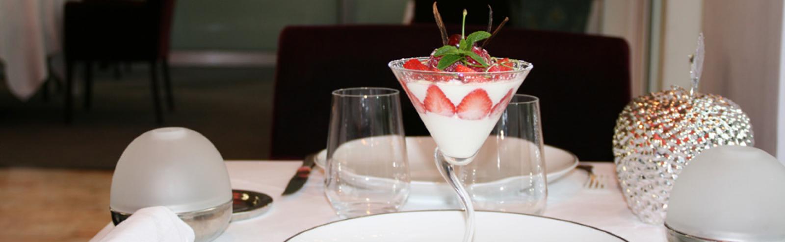 Recette de dessert à la fraise - Restaurant Le N3, à Vichy (Auvergne)